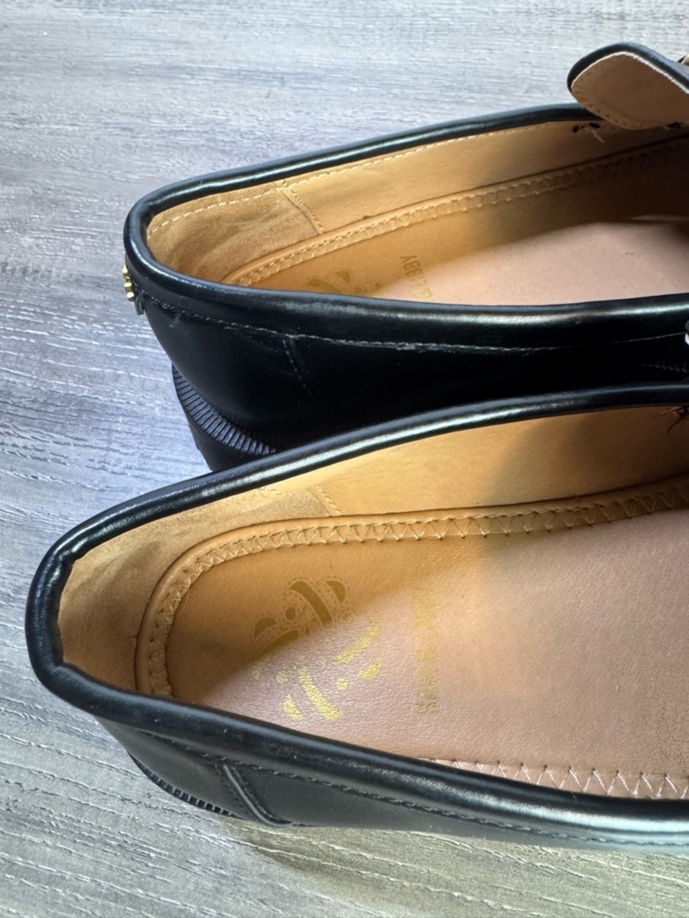Sam & Libby Remi Vegan Lugsole Loafer with Gold Accents size 8 EUC - Picture 9 of 10